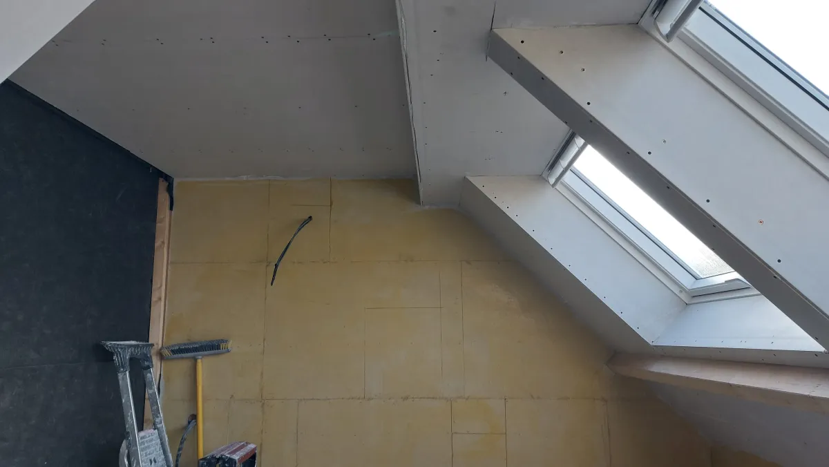 Zolder Jeroen zij-aanzicht voor